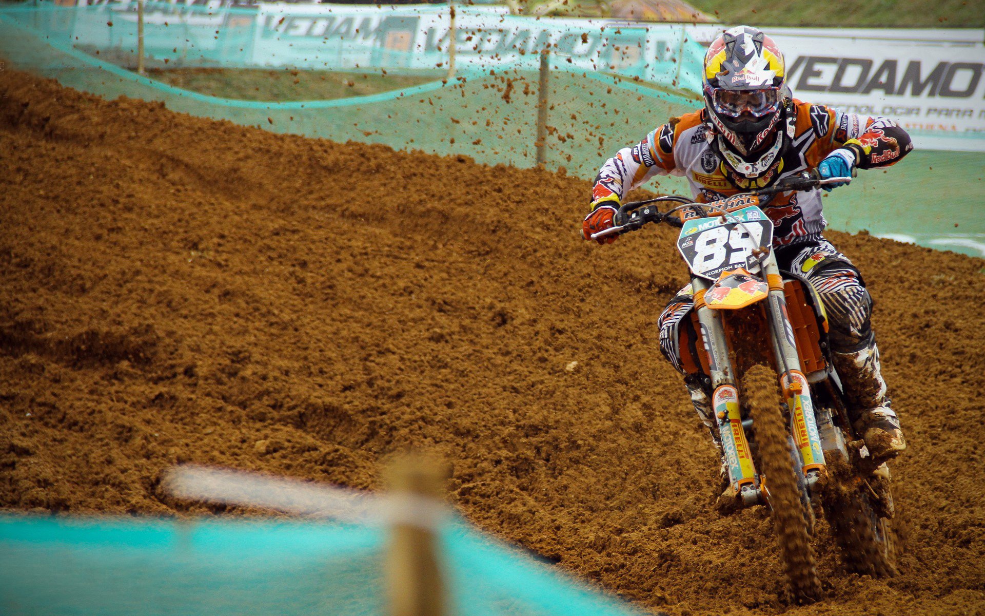 莫兰特独舞引爆全队,深圳铁壁全面压制湖人