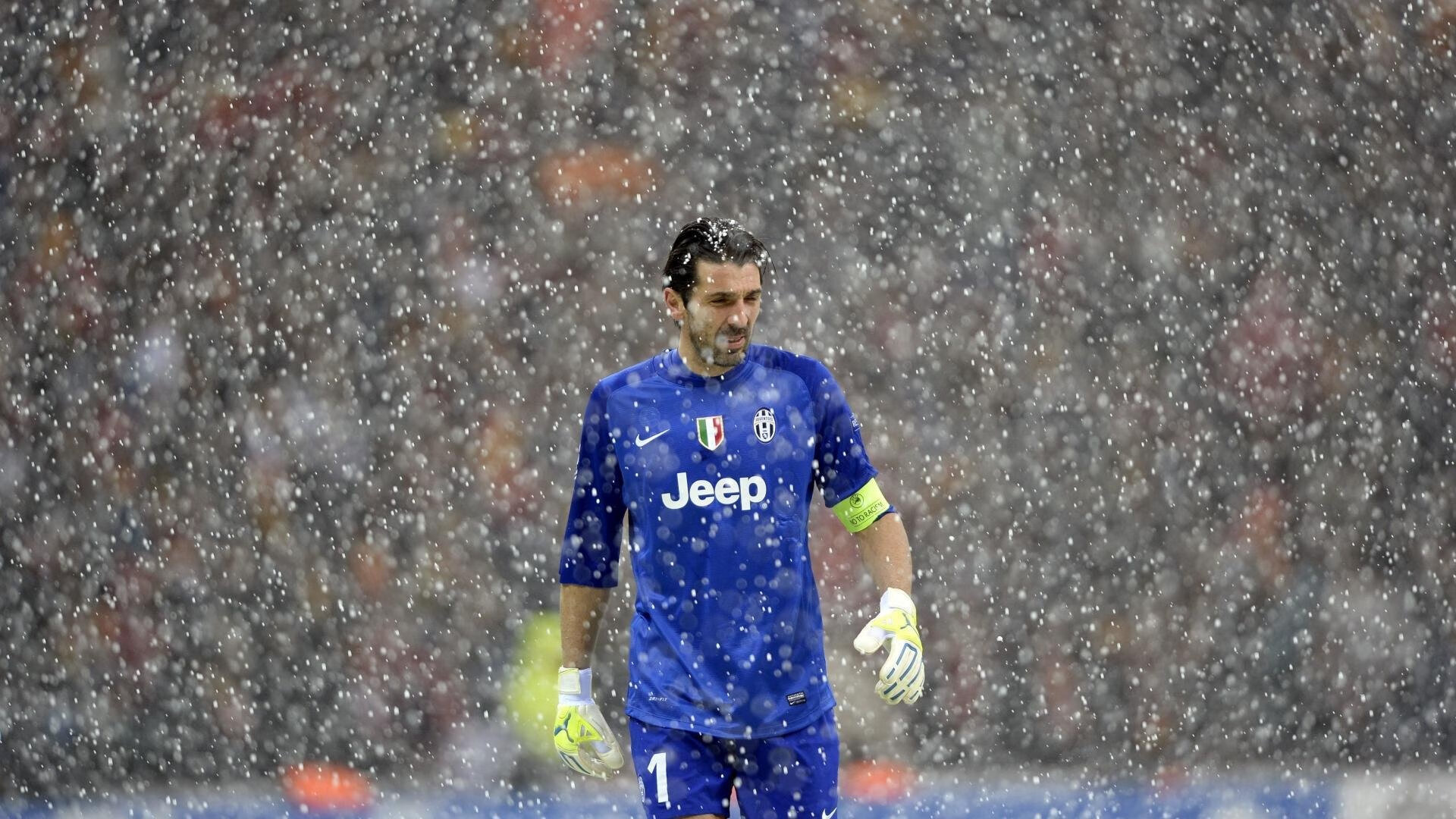 欧冠淘汰赛之夜，莱奥节奏完全掌控