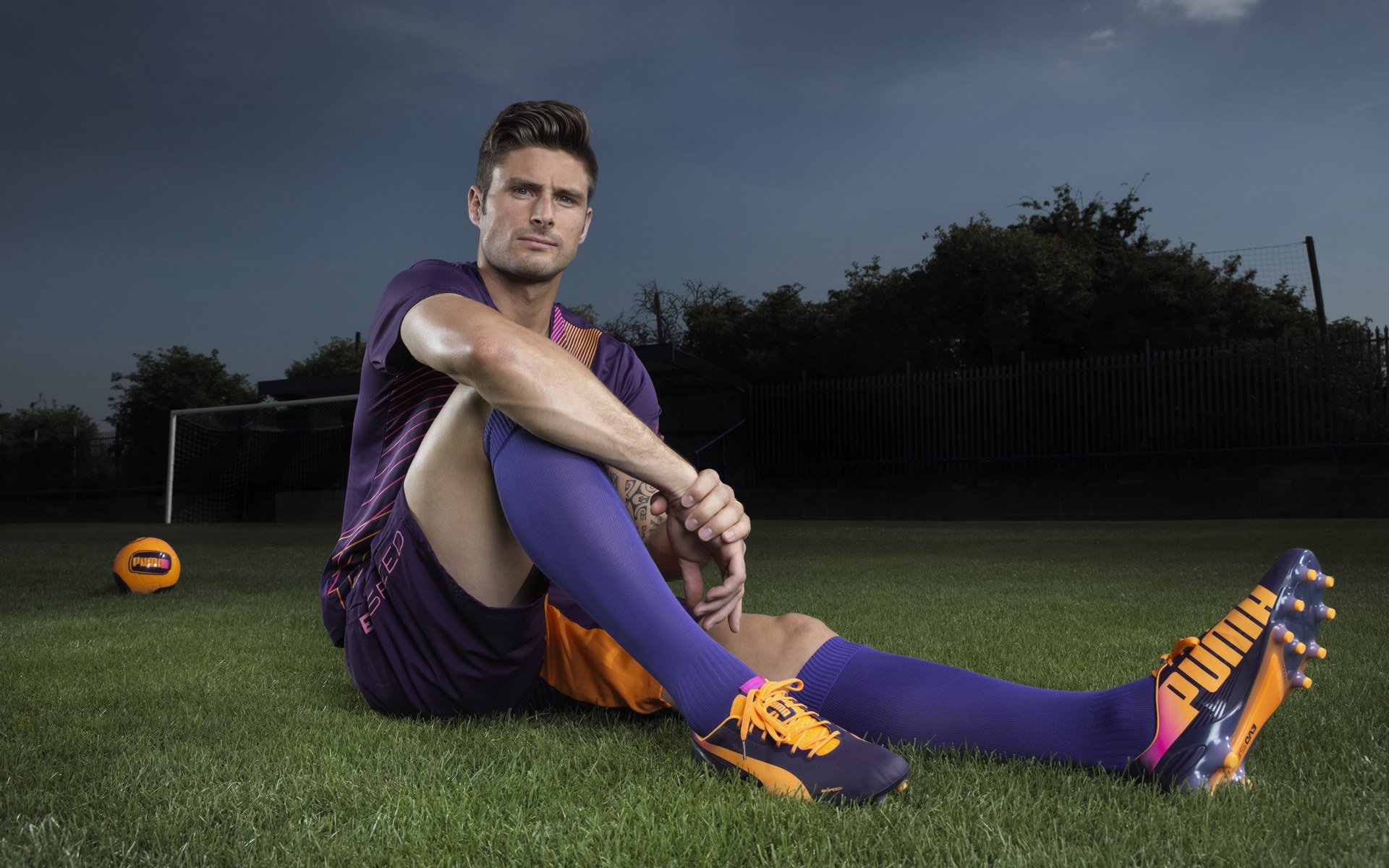 意甲焦点战与雷霆强行终结新疆队，体育世界里的唯一性瞬间